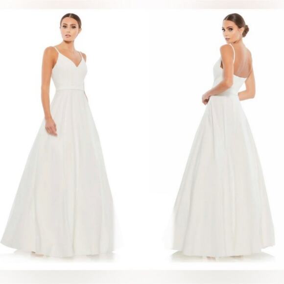 Mac Duggal 48855 Size 8 Classic A Line V Neck Ballgown Dress White Pockets - Picture 1 of 12